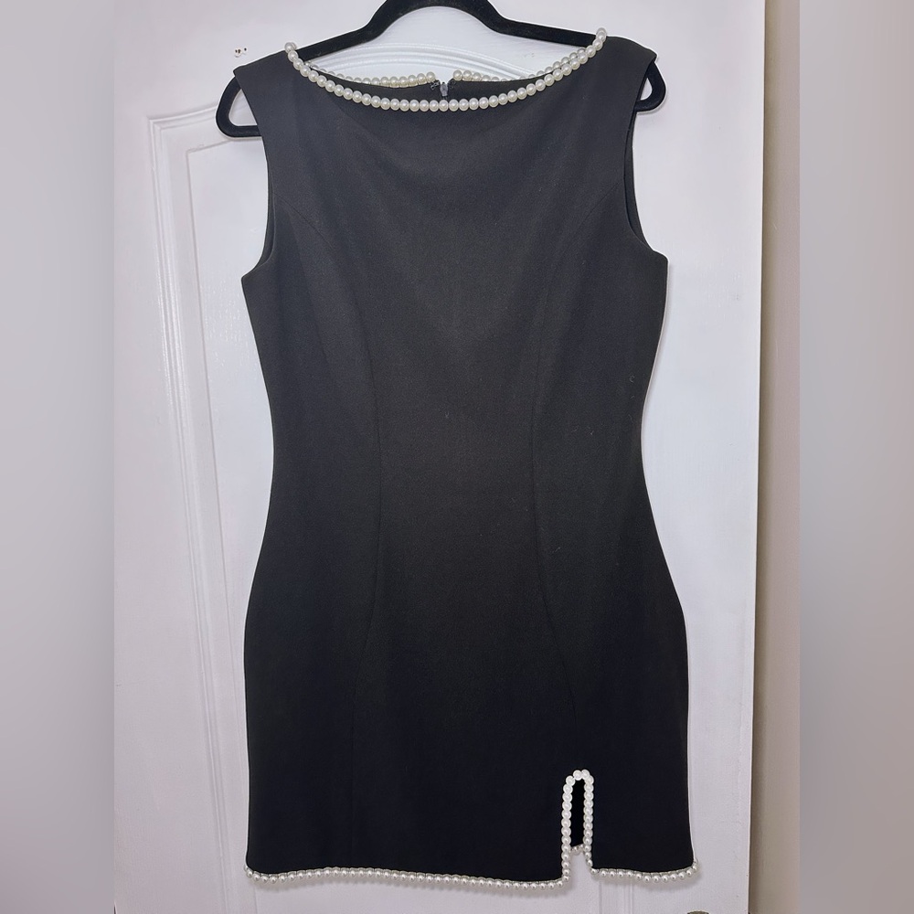 Khanum’s Karrie Dress - Elegant Black Dress with Pearl Accent